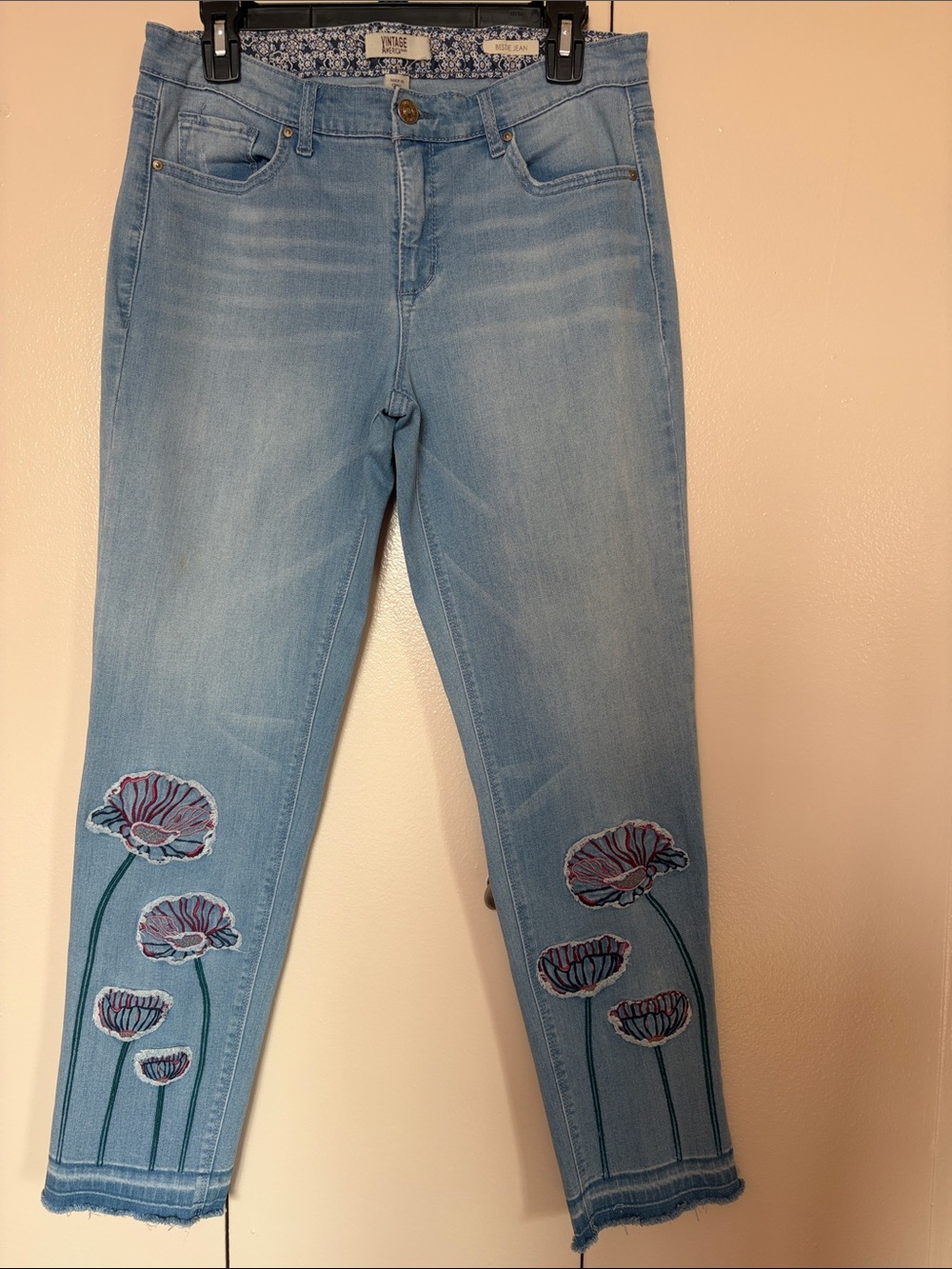 Vintage America Light Blue Cropped Jeans with Floral Embroidery